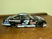 Dale Earnhardt #3 Oreo GM Goodwrench 1:24 Scale Die-Cast 2001 NASCAR MIB