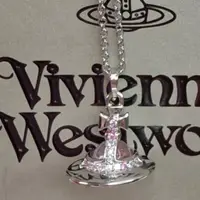 在飛比找蝦皮購物優惠-Vivienne Westwood 對版粉鑽粉色星球項鍊個性