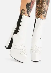[Lamoda] White Lost Control Platform Boots