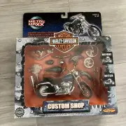 Metal Maxx Harley Davidson 2001 CUSTOM FXST SOFTAIL Motorcycle 1/20 Diecast