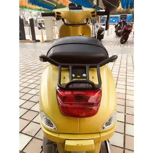 Vespa 偉士牌 消光黑 運動貨架 改裝後尾架 競技後扶手 行李架置物 LX LT S150 LXV150 VXL