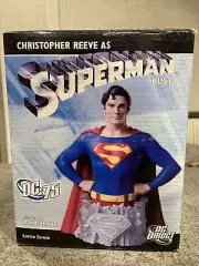 CHRISTOPHER REEVE AS SUPERMAN BUST FIGURE.