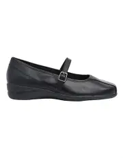 [Wide Steps] Brianna Black Glove Flat Shoes