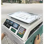 2 面電子秤顯示類型 40KG 韓國技術, 易於使用, 精確充電 - 威望 BH