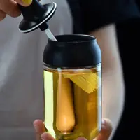 在飛比找momo購物網優惠-【PS Mall】油刷密封罐 250ML 油鹽醬醋 玻璃壺 