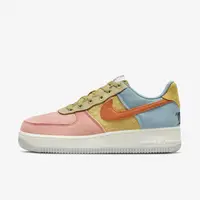 在飛比找PChome24h購物優惠-Nike Wmns Air Force 1 07 SE NN