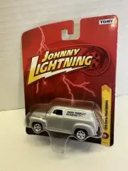 1950 Chevy® Panel Delivery Doug Thorley Headers ⚡ Johnny Lightning Release 24