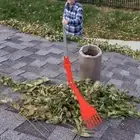 Mini Rake Leaf Rake Garden Leaf Remover for Roofs Out of Reach Areas Lawns
