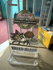 Yu-Gi-Oh OTS Chibi Yami Yugi And Seto Kaiba 3rd Place Acrylic Trophy