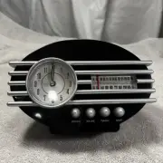 Vintage AVON "Blast from the Past" Battery Operated AM/FM Clock Radio 2004 Retro