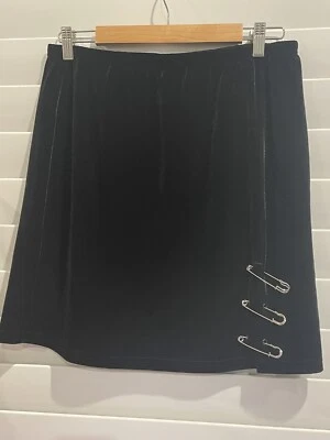 Dangerfield Black Friday Black Velvet Mini Skirt Safety Pins New Size 14