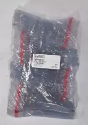 100 Pack Clear Vinyl Vertical Heavy Duty Red Zip Lock Closure Badge Holder