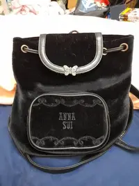 在飛比找Yahoo!奇摩拍賣優惠-朋友託售ANNA SUI 安娜蘇 黑絲絨 後背包 側背包 二