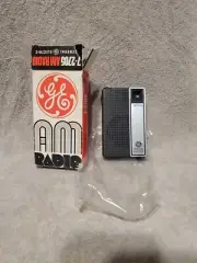 New Open Box General Electric GE AM Transistor Radio #7-2705 W/ Original Box
