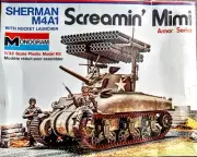 Monogram 1/32 Model kit 4200 Screamin Mimi Sherman M4A1 w/ Rocket Launcher Open