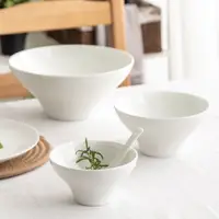 在飛比找淘寶網優惠-新月碗優質無鉛純白骨瓷碗家用日式碗大湯碗釉下彩米飯碗酒店陶瓷