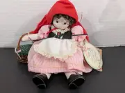 Green Tree Musical Doll 982-70 Little Red Shelf Sitter NEW Brahms Lullaby