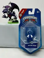 Skylanders Trap Team Water Trap Logholder and CYNDER Figure video game Bundle