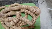1 KG Injeer (dried Dried Figs in Rope) from Afghanistan/Pakistan- Free shipping