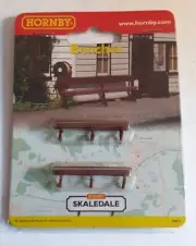 HORNBY R8674 SKALEDALE OO GAUGE - BENCHES