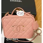 二手精品 CHANEL 香奈兒 A93343 VANITY CASE 相機包 荔枝紋 化妝包粉色斜背包 鏈條包