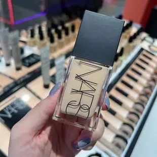 nars 粉底液 nars 粉底 nars超方瓶粉底液 30ml nars裸光奇肌粉底液 NARS粉底