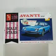 AMT Avanti Sport Coupe 1/32 Scale Plastic Model Kit 885 New Sealed