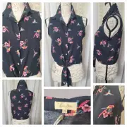 Love Notes Navy Small Tropical Parrot Print Button-Up Crop Tie Front Tank Top
