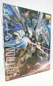 1/100 Mg Zgmf-X10A Freedom Gundam Ver.2.0 Mobile Suit Seed Plastic Model No Cod