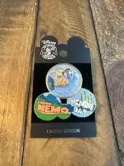 Disney - Finding Nemo Opening Day - Marlin & Dory - LE3000 Bubble Pin