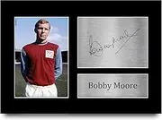 HWC Trading A4 Bobby Moore West Ham United The Hammers Gifts Printed Signed Autograph Picture for Fans and Supporters - A4