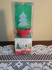 CupCake Silicone Pot Baking Kit 6 Silicone Pots 6 Christmas Tree Picks Baking