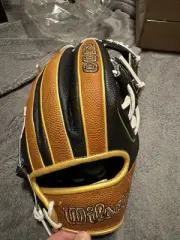 Wilson GST Limited Edition A2000 11.75” Right-Hand Throw Infield