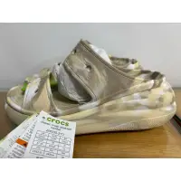 在飛比找蝦皮購物優惠-現貨！！！正版 全新 Crocs 卡駱馳 經典 泡芙涼鞋 女