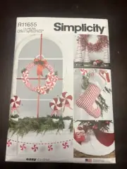 Simplicity R11655 Sewing Pattern Christmas Peppermint New Envelope Damage
