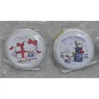 在飛比找蝦皮購物優惠-全新現貨 Hello Kitty 正版授權 鐵盒小零錢包 硬