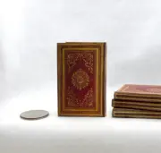 1:6 Scale GOLDEN HEBREW HAGGADAH Miniature Playscale Readable Book Jewish