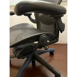 [二手轉售］Herman Miller Aeron chair 1.0/ Classic B size 無前傾