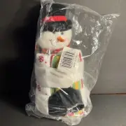 Plush Snowman Hugging Holding Christmas Towel Washcloth Set NEW