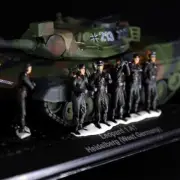 1/72 6pcs Armored Tank Soldiers Finished Painted Resin Static Model Without Tank