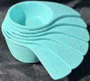 New Tupperware Measuring Cups 6 Pieces Nesting Scoops~Light Aqua Blue