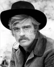 ROBERT REDFORD IN "BUTCH CASSIDY & THE SUNDANCE KID" - 8X10 PHOTO (ZY-967)