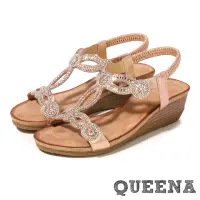 在飛比找momo購物網優惠-【QUEENA】奢華美鑽縷空拼貼造型坡跟羅馬涼鞋(金)