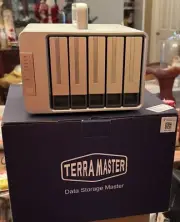 TERRAMASTER D5-Thunderbolt 3 5-Bay External HDD Enclosure RAID 0/1/5/10 JBOD
