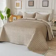 EVENHUG Oversized King Velvet Quilt California King Size Lightweight Ultra Soft Velvet Bedding Set Reversible Bedspread Coverlets for All Seasons 3 Piece (Beige 120"x128")