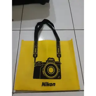 現貨 實拍 Nikon 尼康 小 原廠 袋子 購物袋 擺設 收藏 板橋區自取$60 有賣 鏡頭蓋 眼罩 相機包