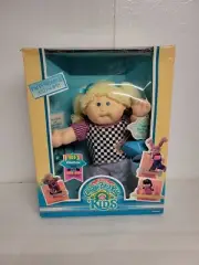 Cabbage Patch Kids 16” Posable Soft Weebok VINTAGE 1990 Hasbro