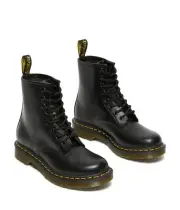 Woman's Boots Dr. Martens 1460 Smooth Leather Lace Up Boots