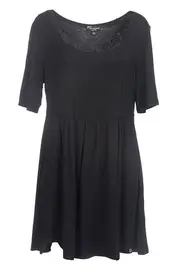 Easy Scooped Neck Top--THR-1612