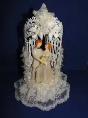New Vintage Elegant Wedding Cake topper Bride & Groom with gated arch #209